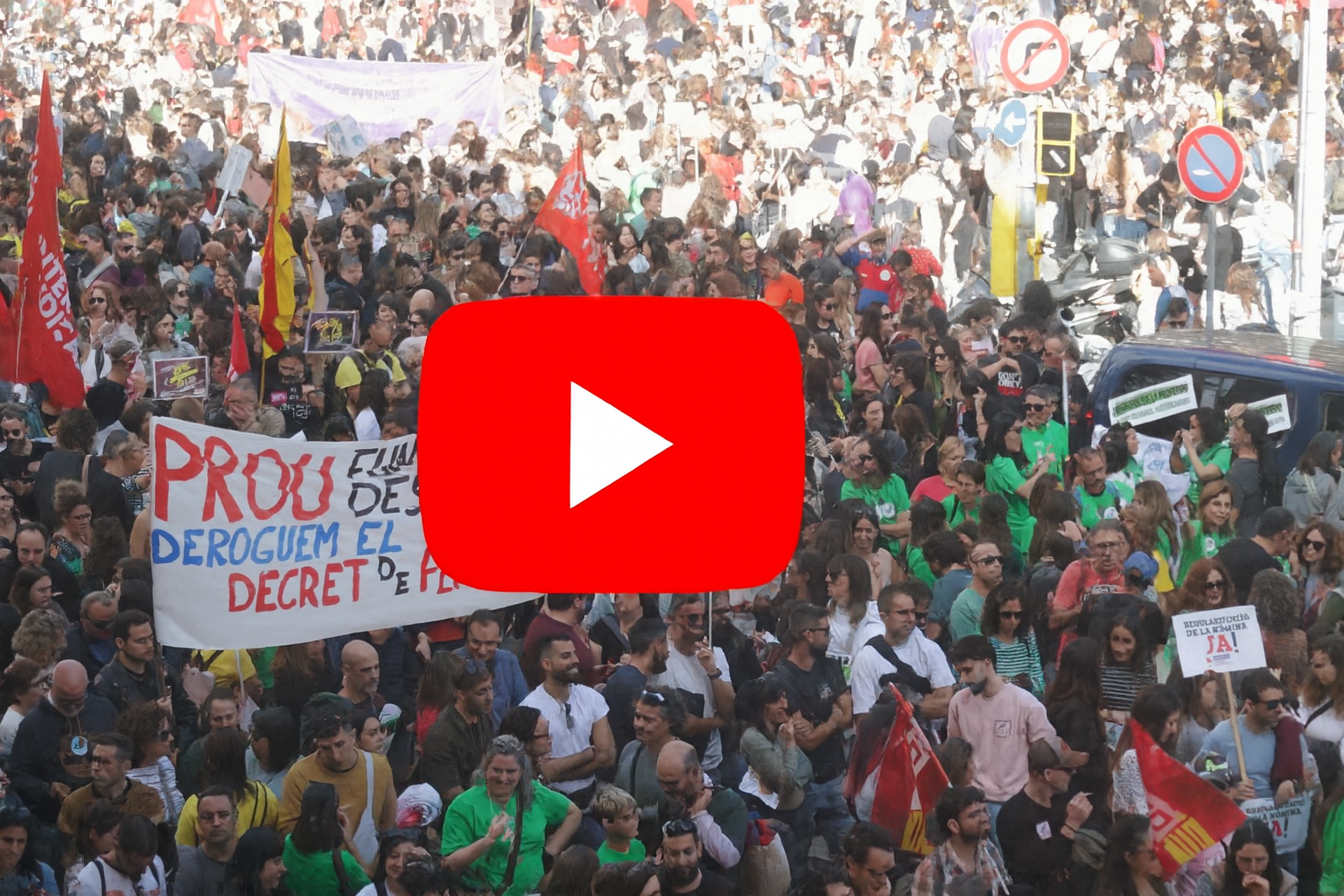 Acceso a las entrevistas de los líderes sindicales en la manifestación de Barcelona el 15 de noviembre, 2025. INÈDIT Agència.cat