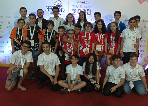Olimpiadas de robótica en Tailandia Diez equipos españoles compiten entre los mejores del mundo