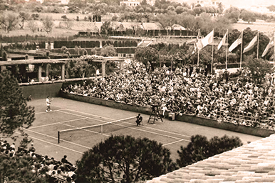 Tenis con nombre propio,