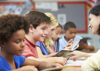 Editorial: ¡A todos los profesores!