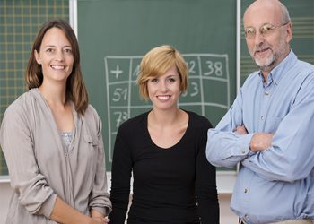 ¿Cuánto gana un profesor en España?
