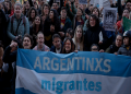 La comunidad argentina en Barcelona organiza una marcha en apoyo de la educación pública y gratuita