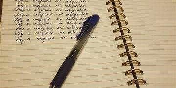 Escribir a mano y la habilidad lectora están conectados