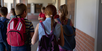 Menos niños, más plazas: el espejismo de la expansión educativa