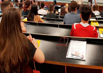 Más de 41 000 estudiantes catalanes se examinan de las PAU