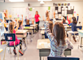 Móviles, salud mental e IA, retos en 2024 para la educación