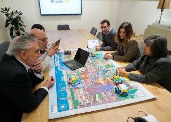 Abacus integra RO-BOTICA en su apuesta por las STEAM