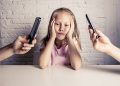 Mi hijo, su móvil, yo y mi móvil